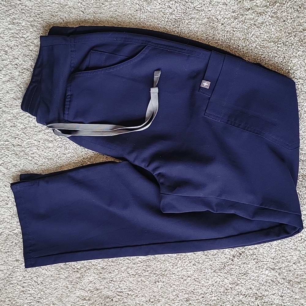 Figs High Waisted Nola Skinny Scrub Pants In Navy - Picture 6 of 8